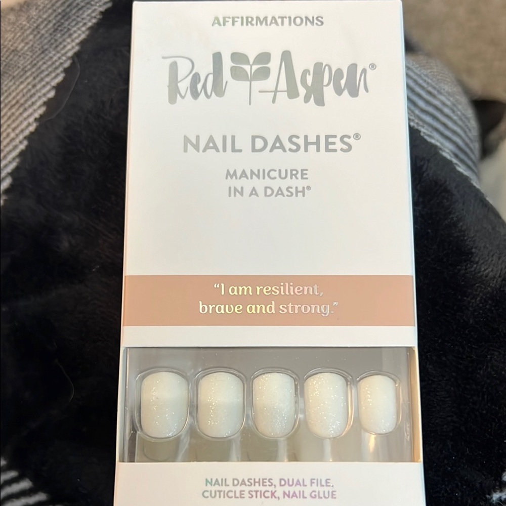 Red Aspen White Glitter Nail Dashes